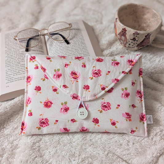 Pochette Rose - Livre de poche