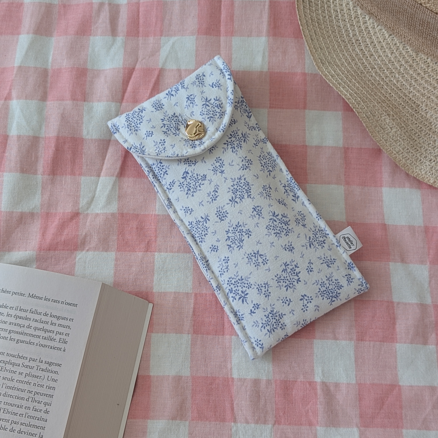 Etui à lunettes fleurs bleues