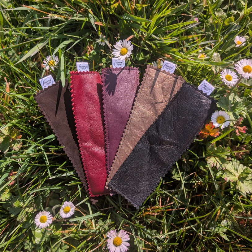 Marque-pages en cuir